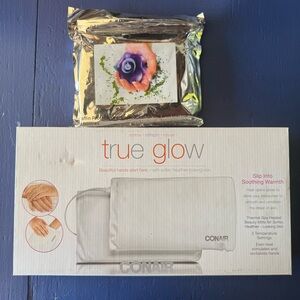 Conair True Glow Hand Spa Set with Paraffin Protectors